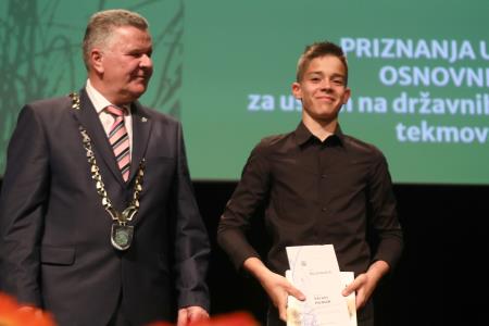 ZLATE PETICE 46 FOTO LJUBO VUKELIČ